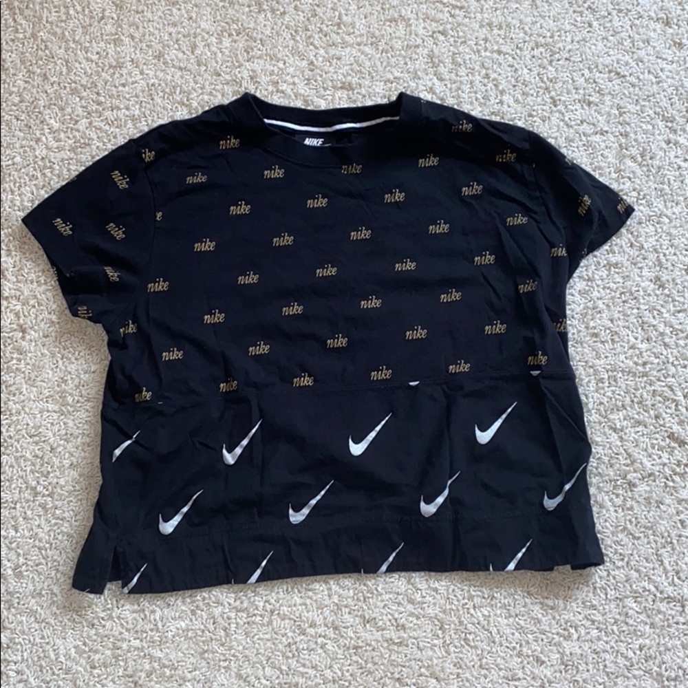 Nike Metallic Cropped Tee